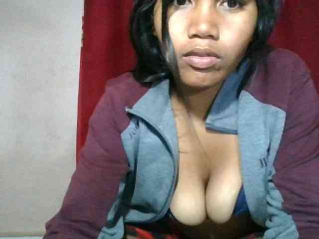 Keziah34 webcam