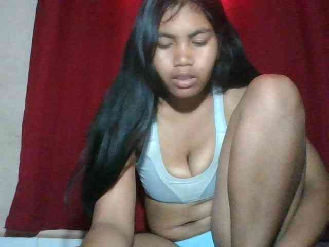 Keziah34 webcam