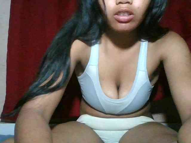 Keziah34 webcam