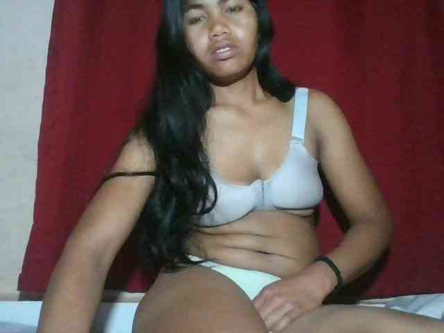 Keziah34 webcam