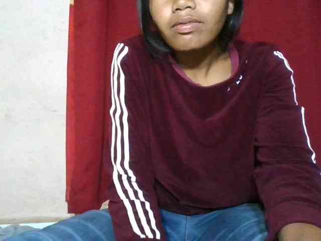 Keziah34 webcam