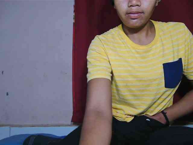 Keziah34 webcam