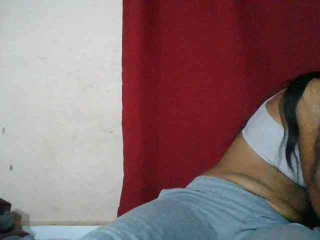 Keziah34 webcam