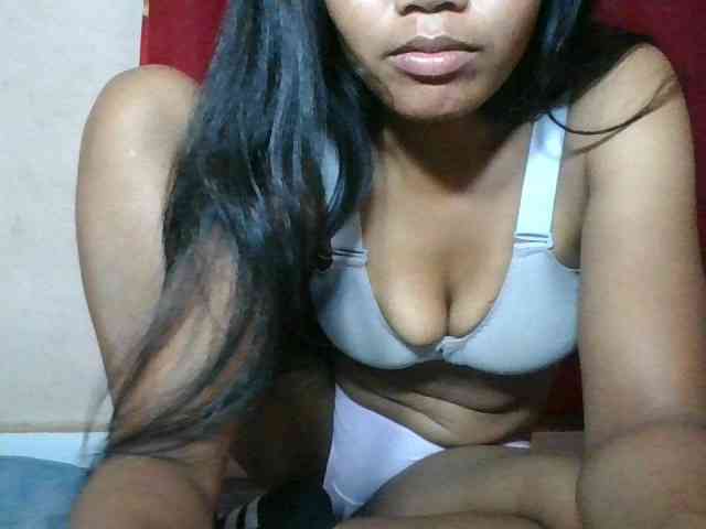 Keziah34 webcam