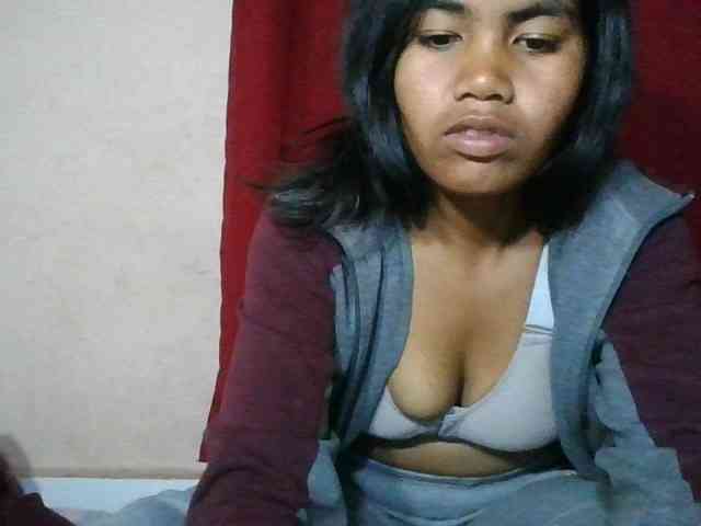 Keziah34 webcam