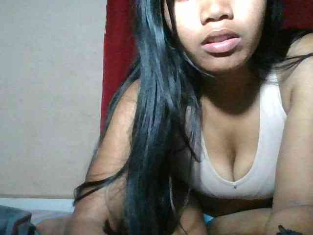 Keziah34 webcam