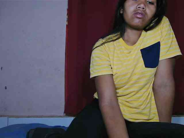 Keziah34 webcam