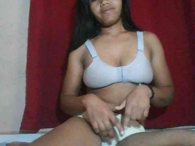 Keziah34 webcam
