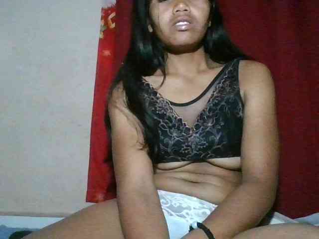 Keziah34 webcam
