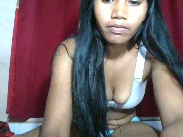 Keziah34 webcam