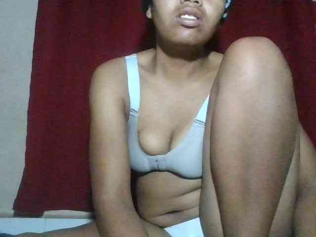 Keziah34 webcam