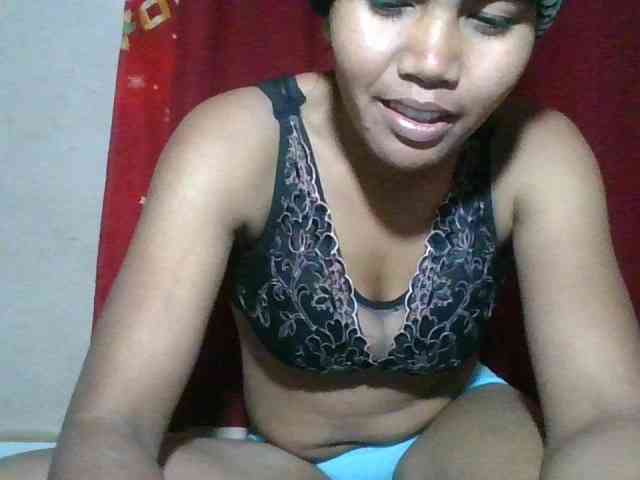 Keziah34 webcam