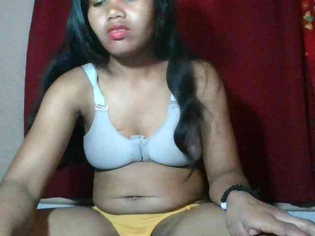 Keziah34 webcam