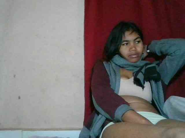 Keziah34 webcam