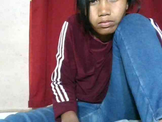 Keziah34 webcam