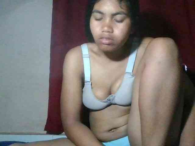 Keziah34 webcam