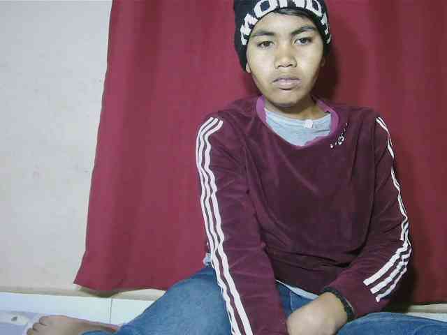 Keziah34 webcam