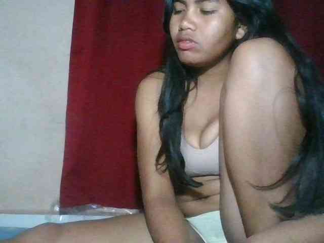 Keziah34 webcam