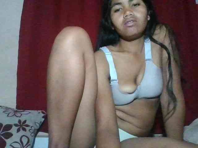 Keziah34 Live Webcam on BongaCams