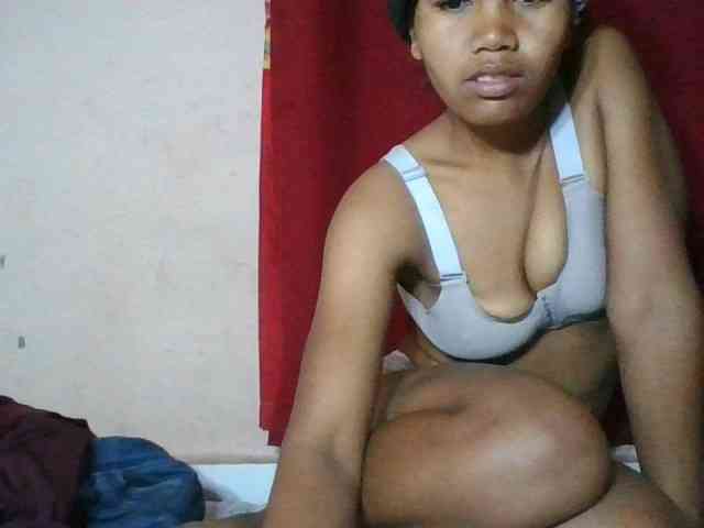 Modèle: Keziah34