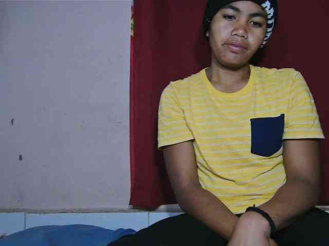 Keziah34 webcam