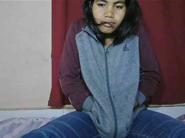 Keziah34 webcam
