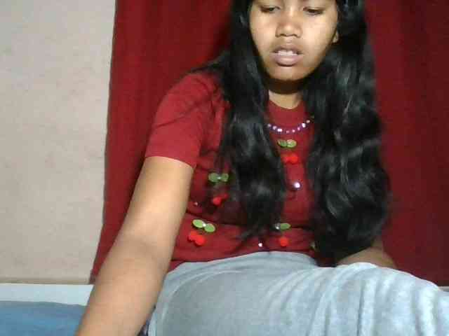Keziah34 webcam