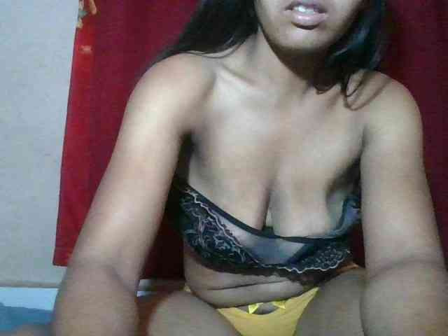 Keziah34 webcam
