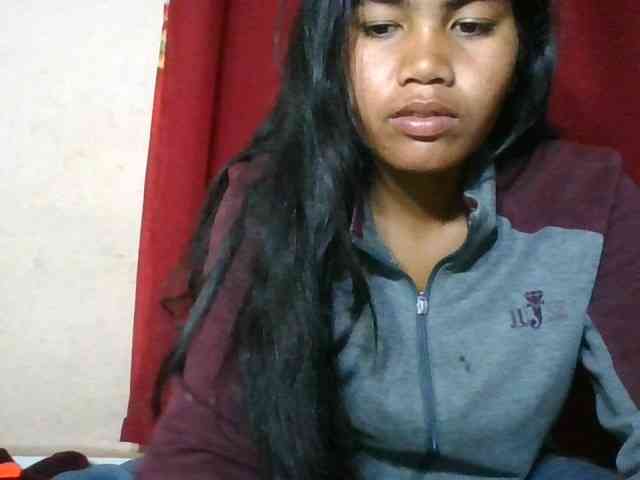 Keziah34 webcam