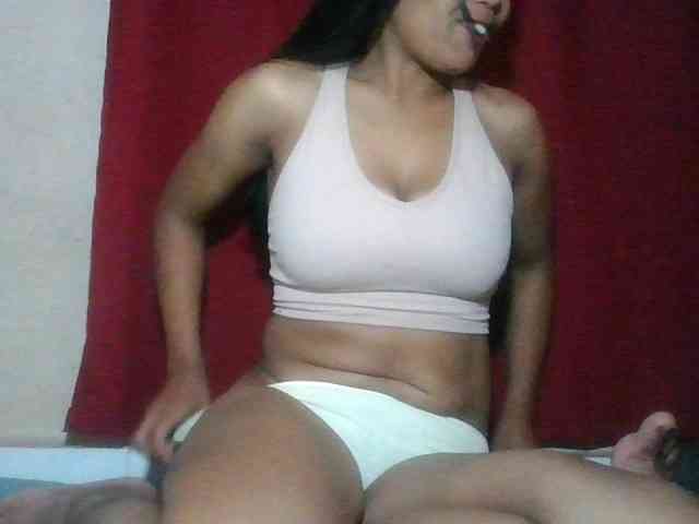 Keziah34 webcam