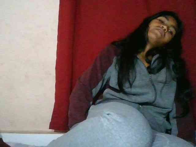 Keziah34 webcam