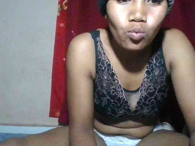 Keziah34 webcam