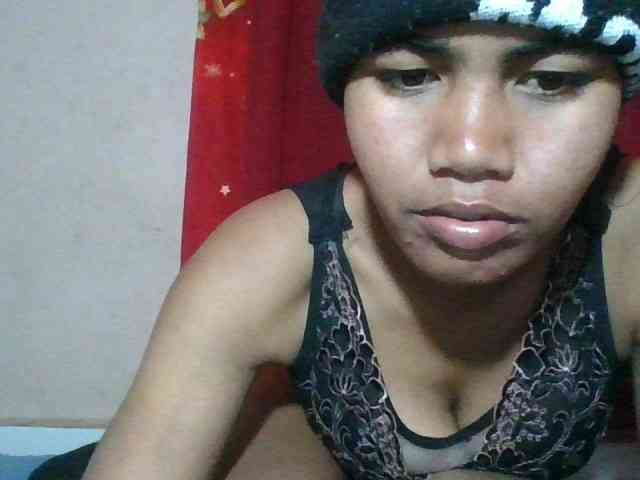 Keziah34 webcam