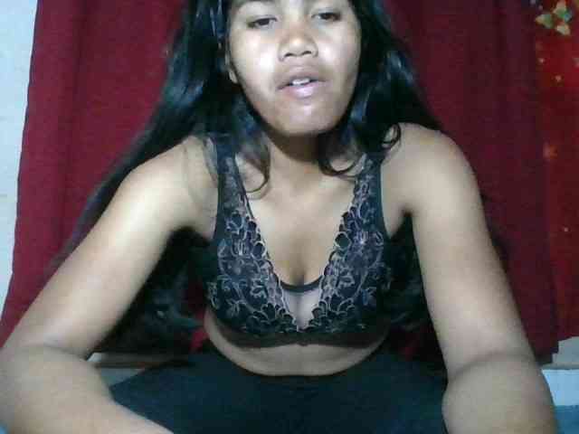 Keziah34 webcam