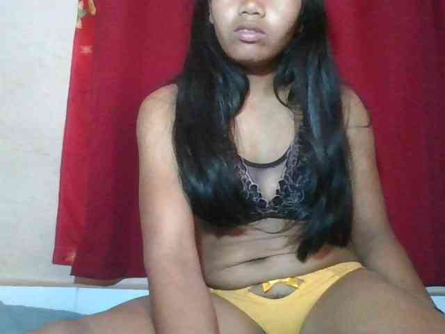 Keziah34 webcam