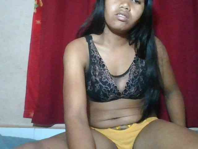Keziah34 webcam