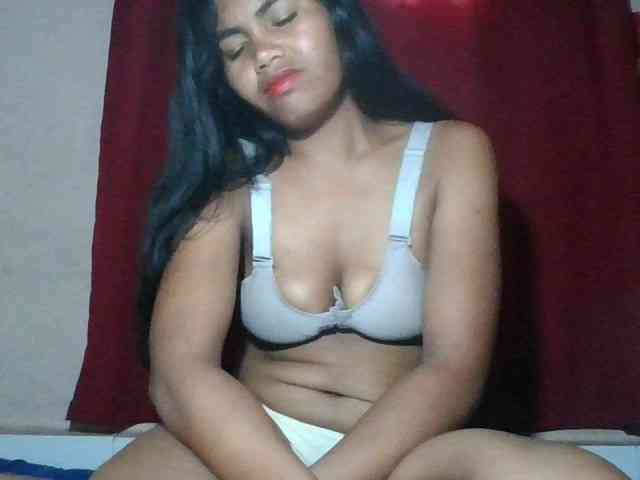 Keziah34 webcam