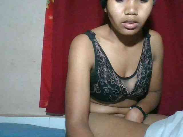 Keziah34 webcam