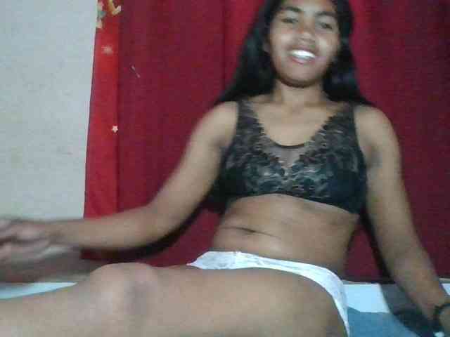 Keziah34 webcam