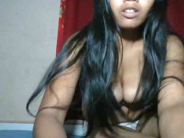 Keziah34 webcam
