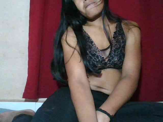 Keziah34 webcam
