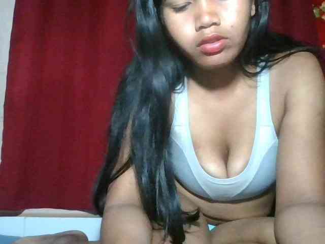 Keziah34 webcam