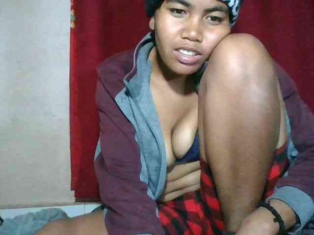 Keziah34 webcam