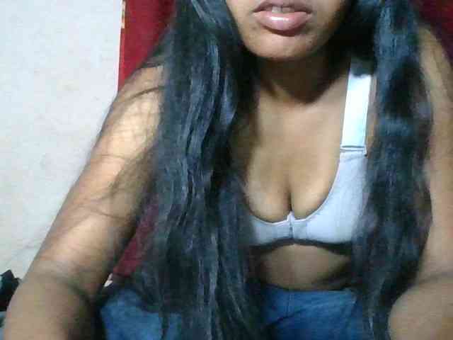 Keziah34 webcam