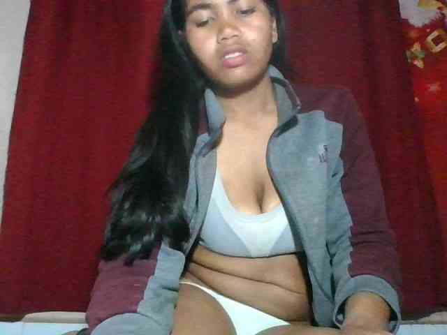 Keziah34 webcam
