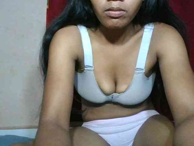 Keziah34 webcam