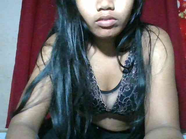 Keziah34 webcam