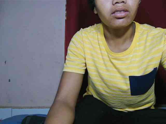 Keziah34 webcam