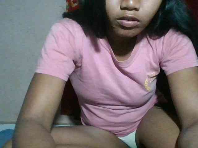 Keziah34 webcam