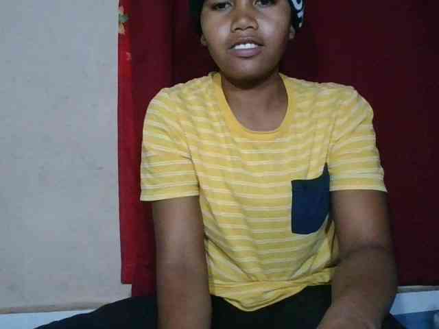 Keziah34 webcam
